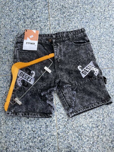 Shorts en jean délavé tendance