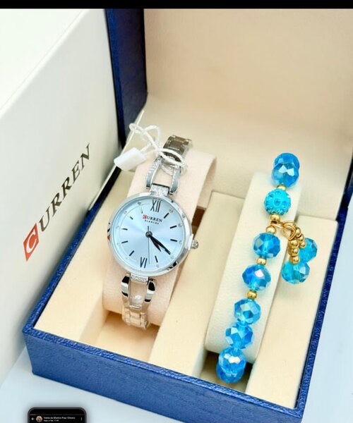 Montre élégante avec bracelet