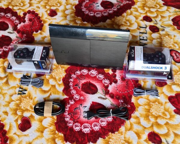 PS3 ultra slim super propre