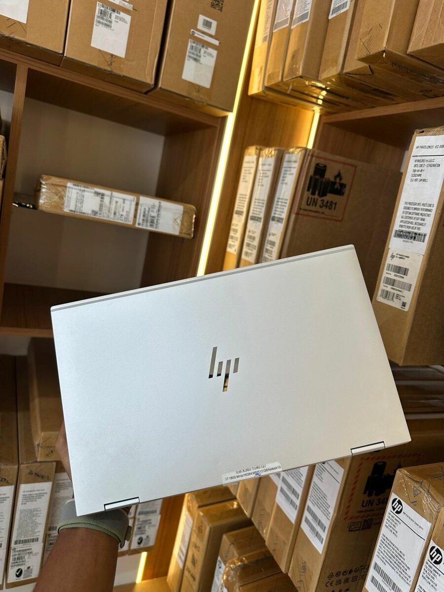 HP ELITEBOOK X360 1040 G7