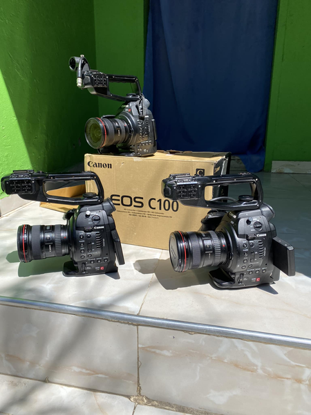 Canon c100 