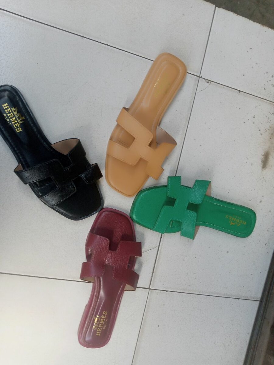 Hermes cooked rubber slippers