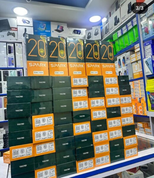 TECNO SPARK 20 PRO plus 256GB 16GB RAM première copie dubaï