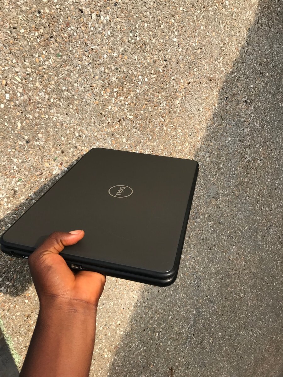 *Dell latitude 3310 *Intel Pentium 5th gen  *16 giga Ram ddr