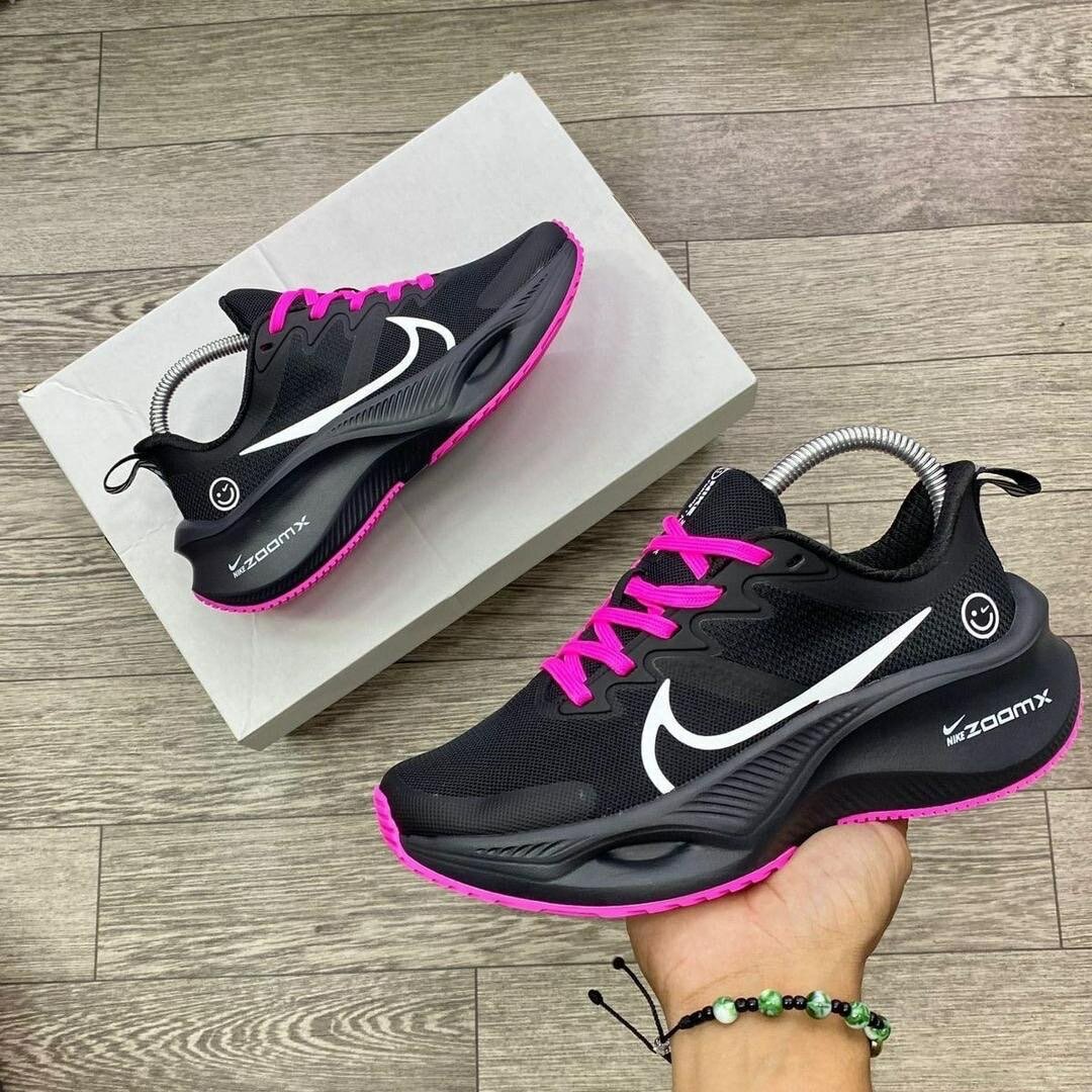 NIKE  ZOOMX