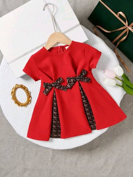 Robe Rouge Enfant Élégante