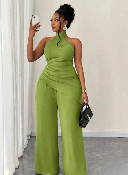 Élégance Robes et Combinaisons