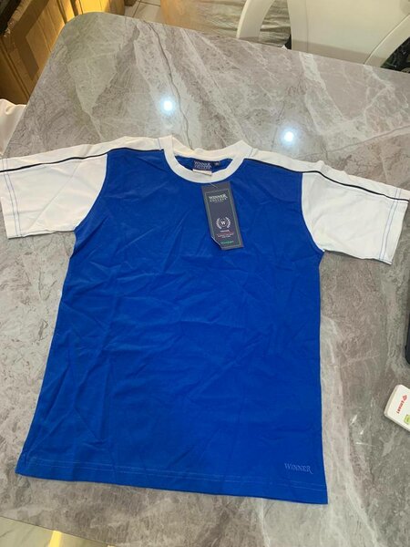 T-shirt sport bleue enfant