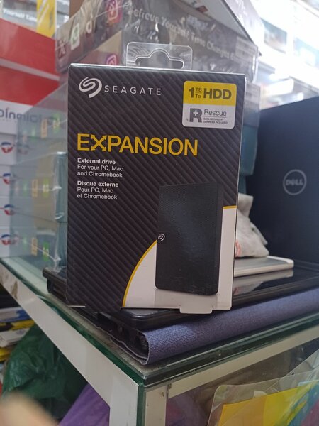 SEAGATE 1TB EXTERNAL HARD DRIVES