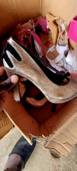 Chaussures à talons scintillantes