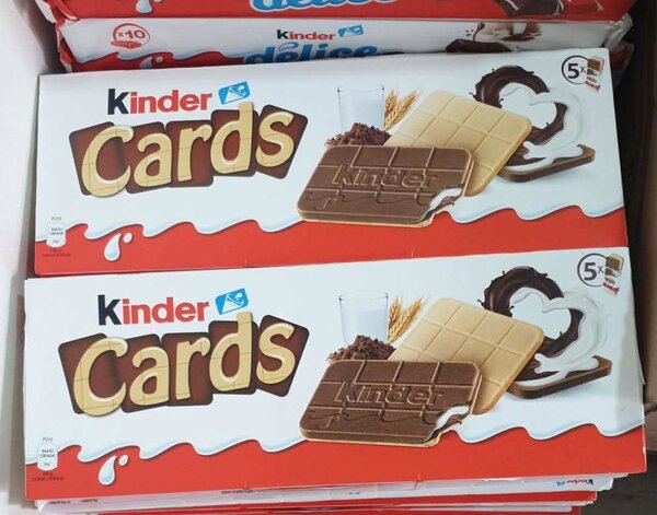 Kinder Cards Biscuits