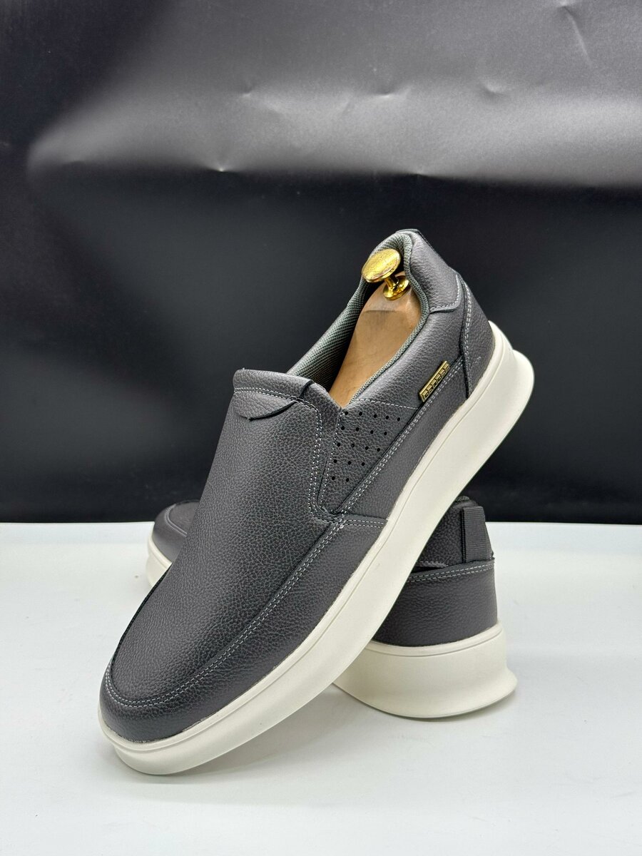 Mocassins en cuir noir homme