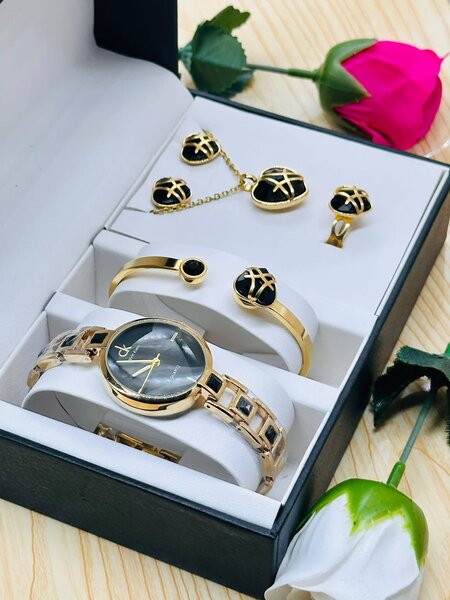 Ensemble Montre et Bijoux Luxe pour Femme