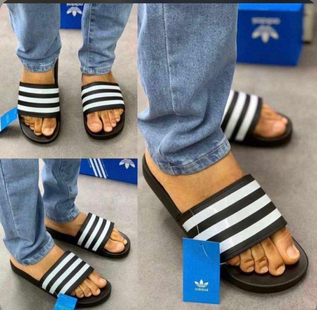 ADIDAS HOUSE SLIPPERS