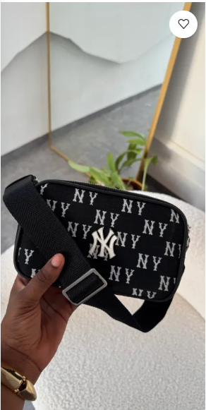 Wendy Black Snapshot Bag