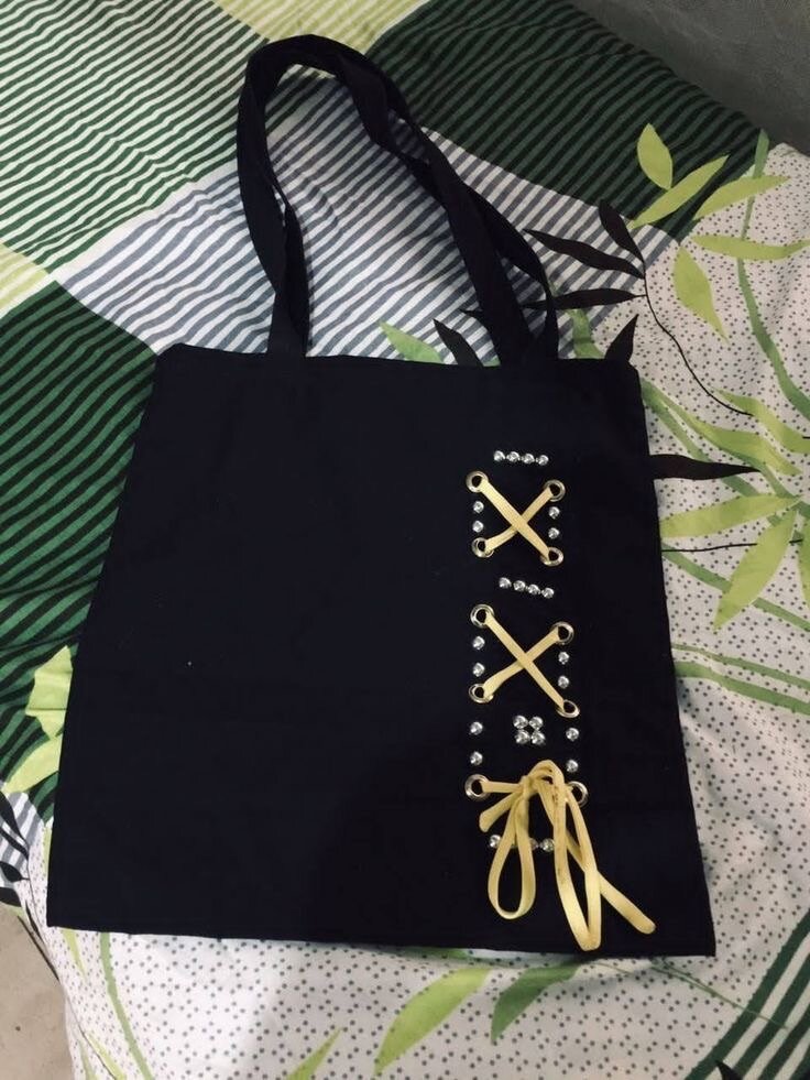 Tote bags