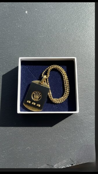 collier avec pendentif