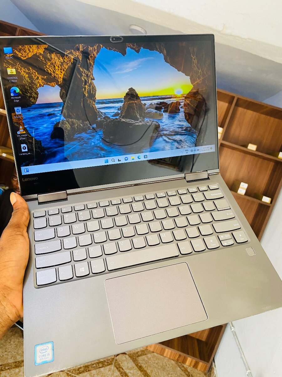 Lenovo yoga 370-13