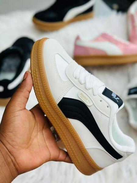 Good quality sneakers 