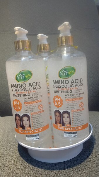 Veetgold Amino acid &glycolic acid triple xtra whitening bat