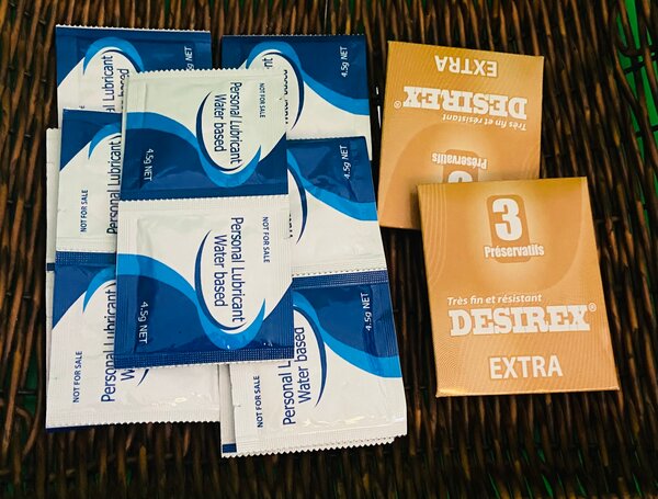 10 lubrifiants + 6 préservatif