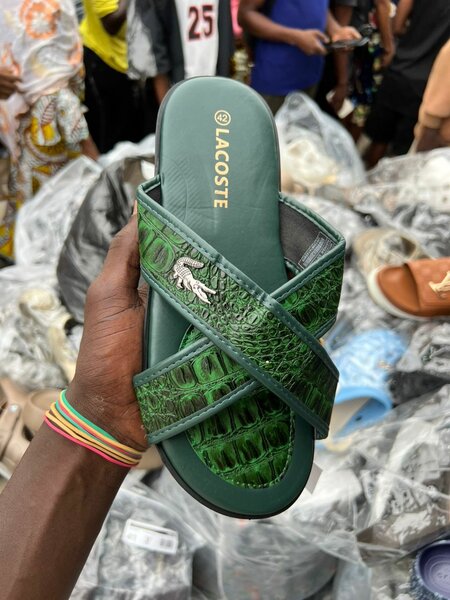 Sandales Lacoste Croco