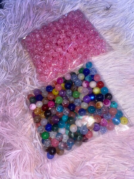 Perles multicolores pour bijoux