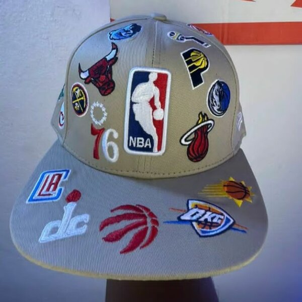 Casquette brodée NBA