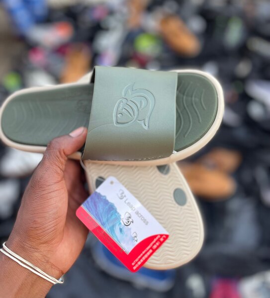 Sandales en caoutchouc confort