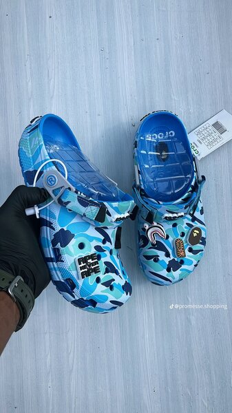 Crocs bape