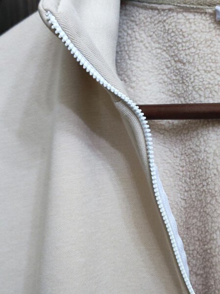 Цветы бежевые размер 42 44 46 48  качиство лучший