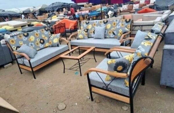 Salon de jardin en métal et bois