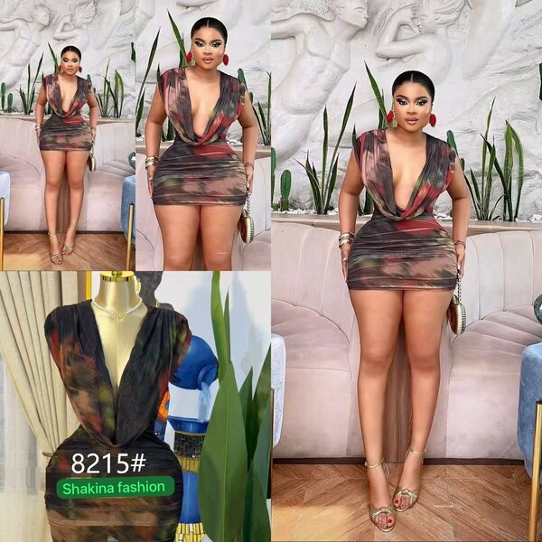 Robe Mini Glamour Décolletée