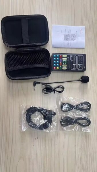 i9  Voice Changer/ Recorder