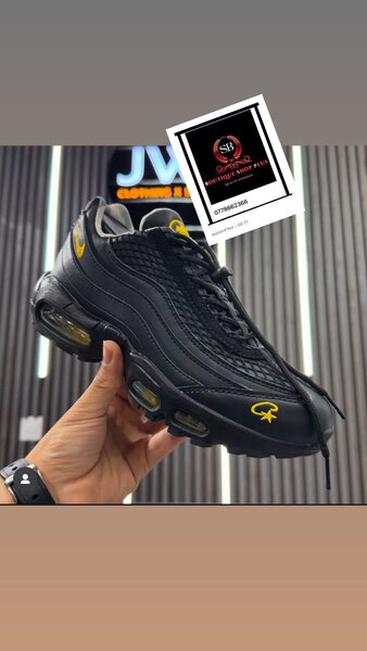 Basket nike authentique avec sa boîte