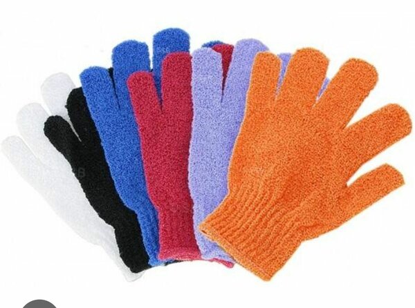 Gants exfoliants colorés