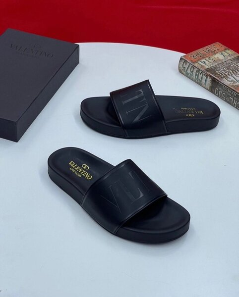 Sandales Valentino élégantes