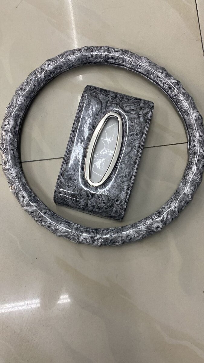 Set de Volant et Boîte à Mouchoirs