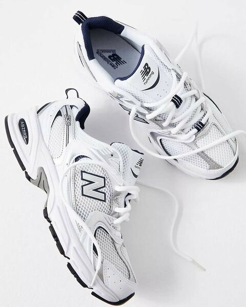 New Balance 530 couleur blanche
