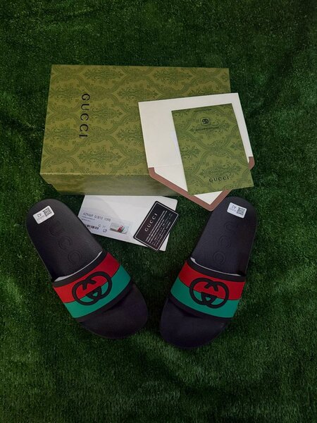 Gucci Slides Homme