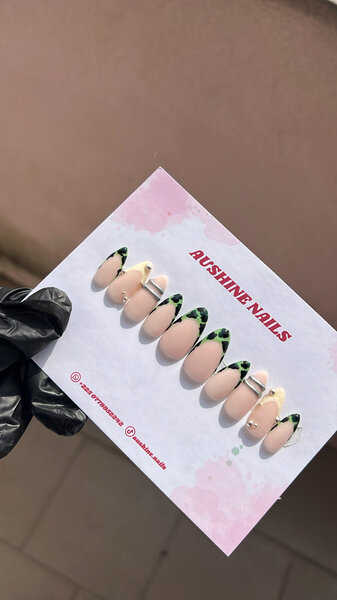 Press Nail Élégants