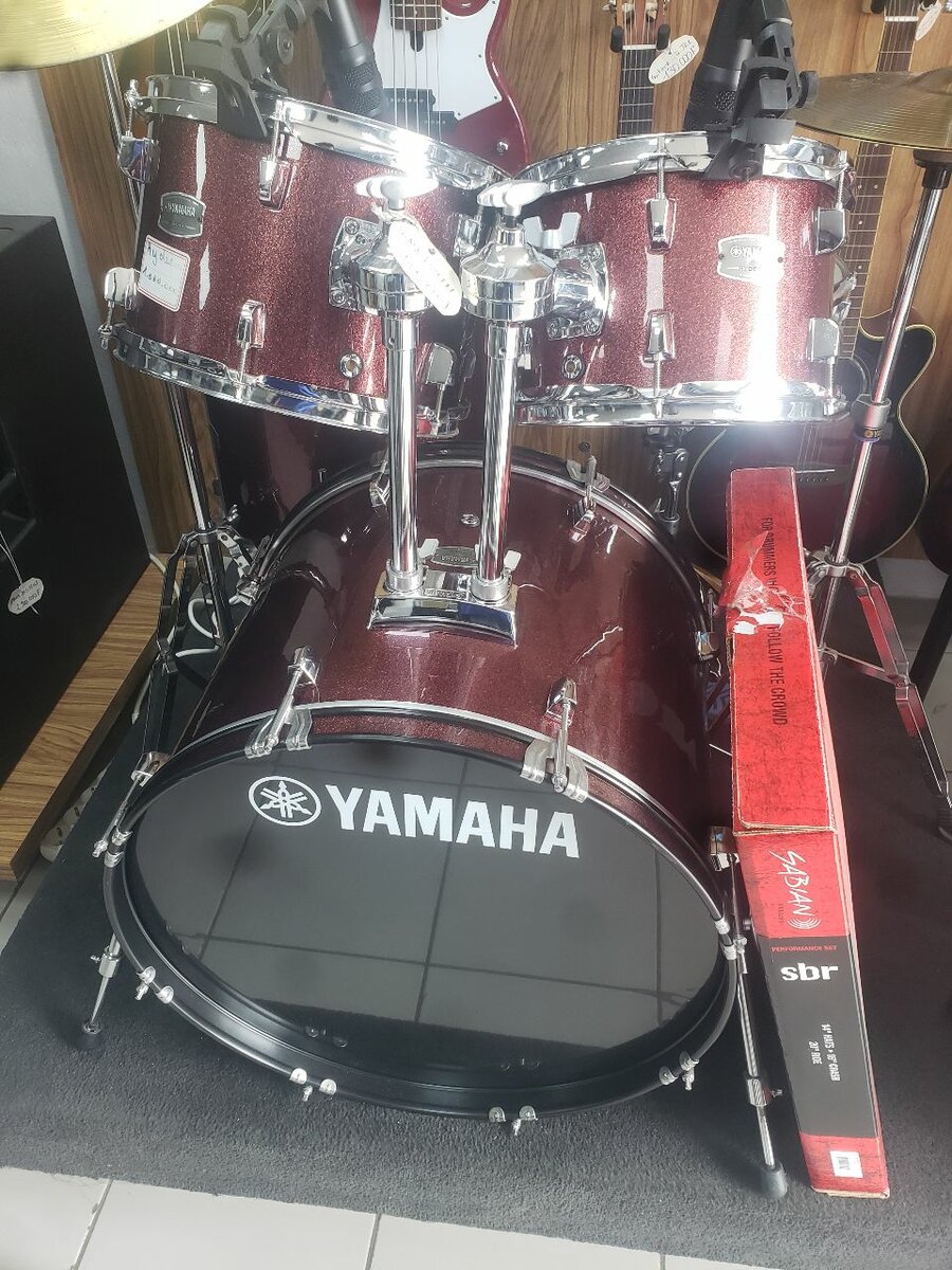 Yamaha Drum Kit Set