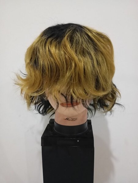 Perruque Synthétique Bouclée