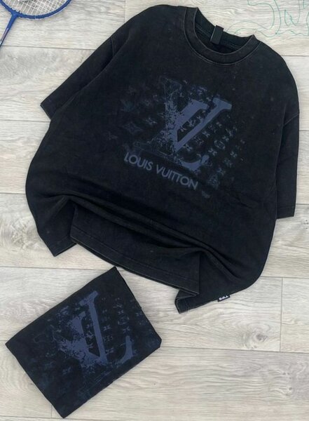 Sweatshirt noir Louis Vuitton