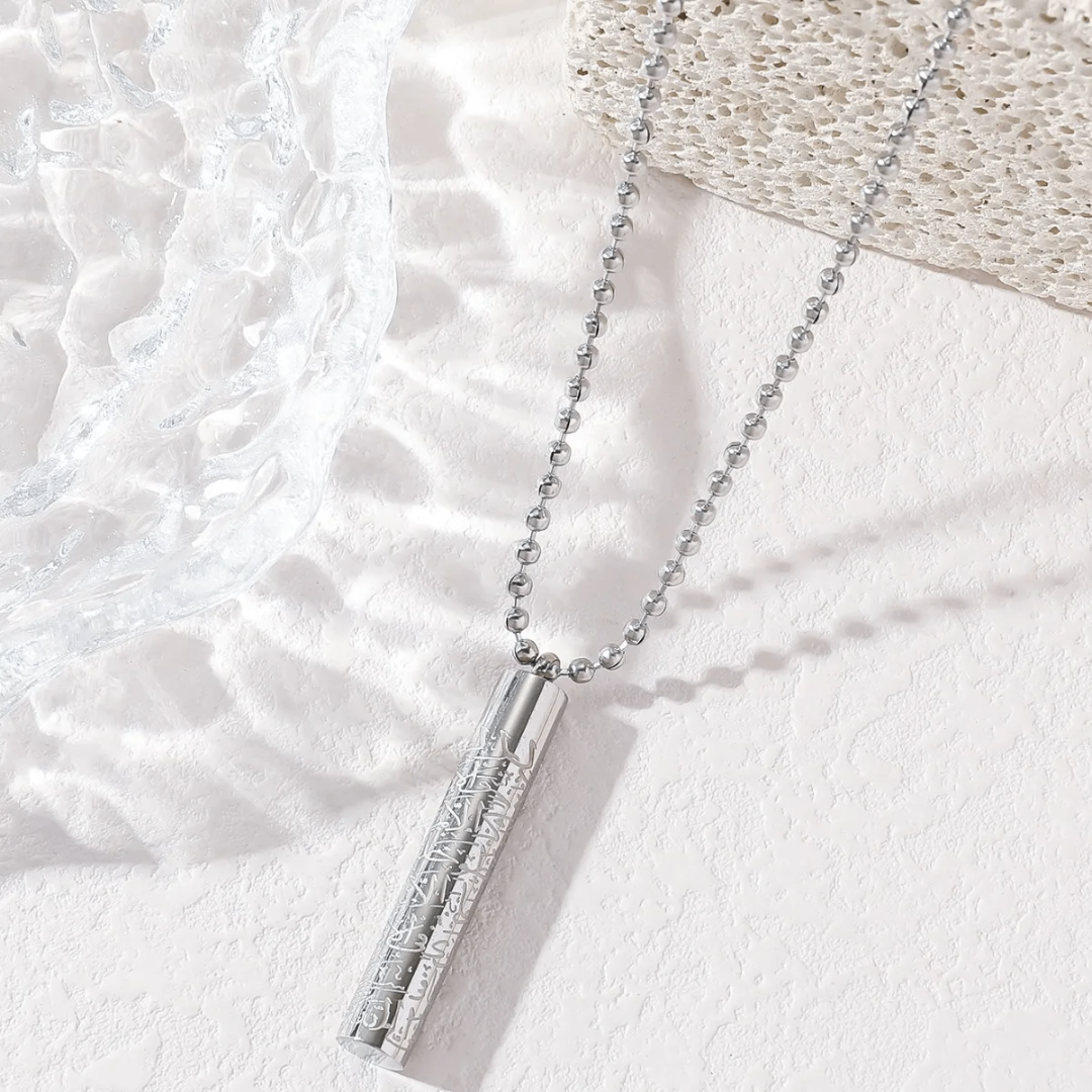 Bracelet en argent gravé