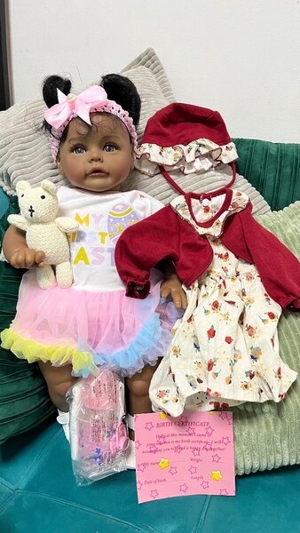 Poupée Bébé Réaliste avec Tenues