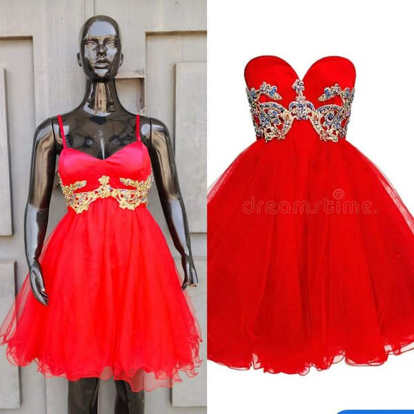 Robe de soirée rouge élégante