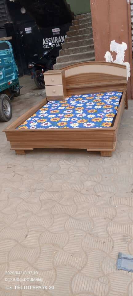 lit 2 place toujours disponibl