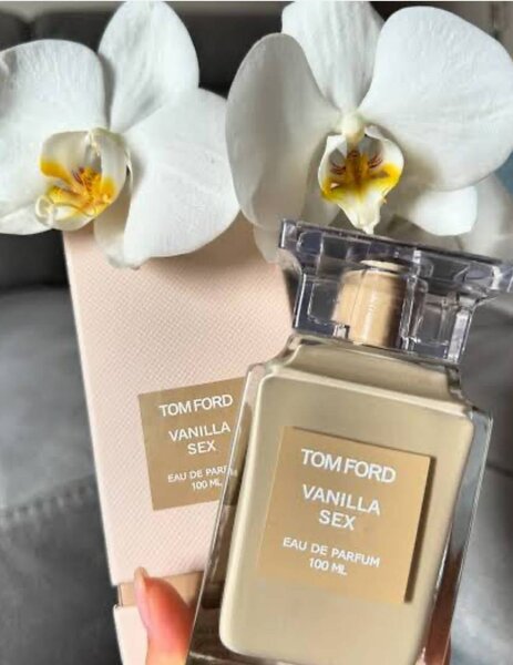 Men and women perfumes