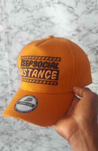 Casquette orange "Distance"